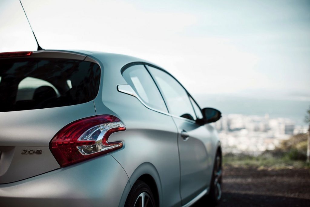 Nuevos Coches: Peugeot 208 Ice Velvet, sólo a través de Internet
