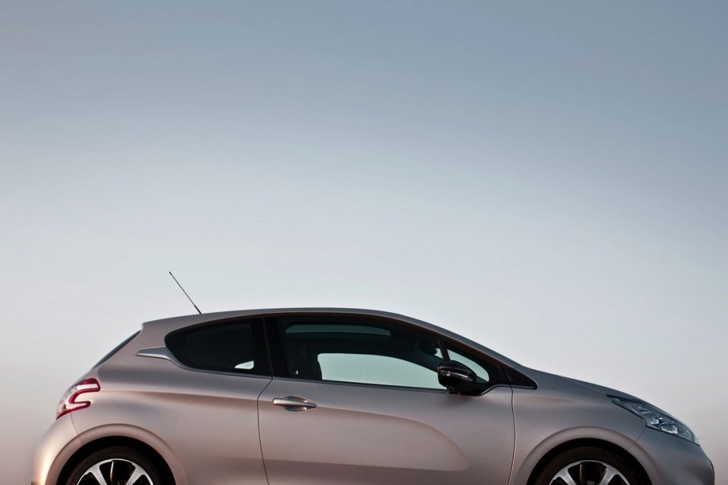 Nuevos Coches: Peugeot 208 Ice Velvet, sólo a través de Internet