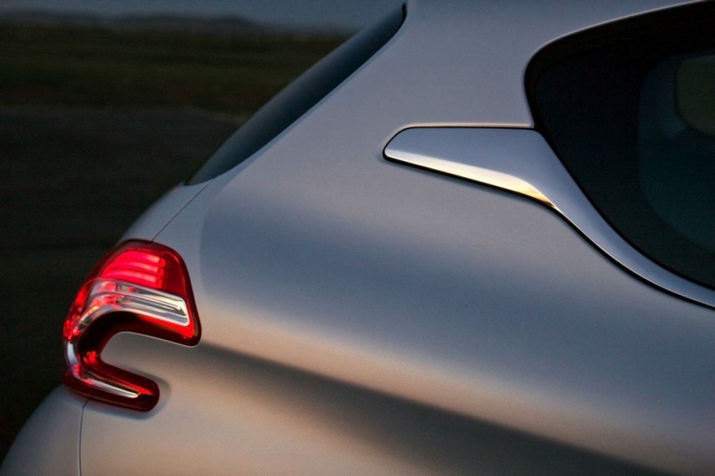 Nuevos Coches: Peugeot 208 Ice Velvet, sólo a través de Internet