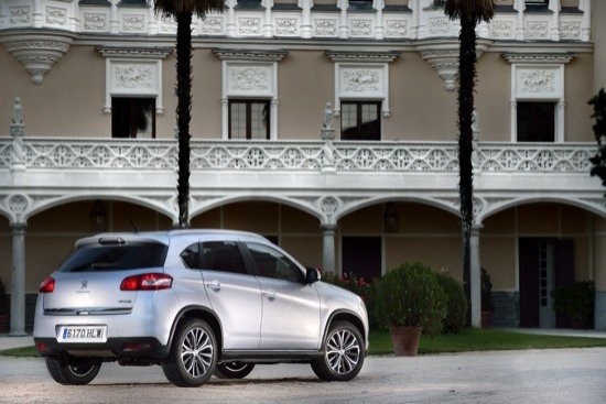 Peugeot 4008, el SUV de Peugeot ya tiene precio