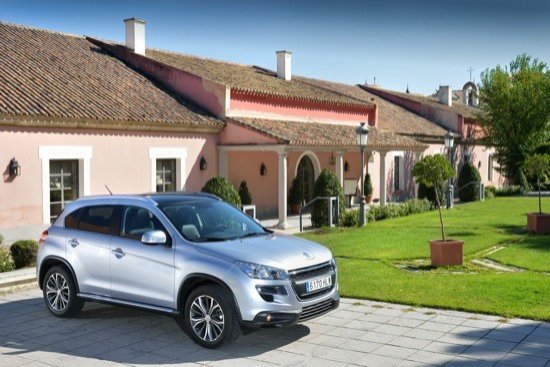 Peugeot 4008, el SUV de Peugeot ya tiene precio