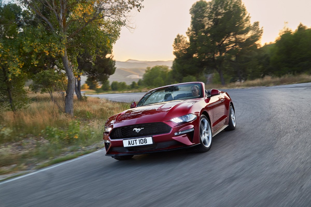 Ford Mustang 2018, cambio de imagen y más potencia