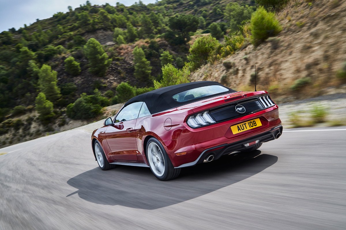 Ford Mustang 2018, cambio de imagen y más potencia
