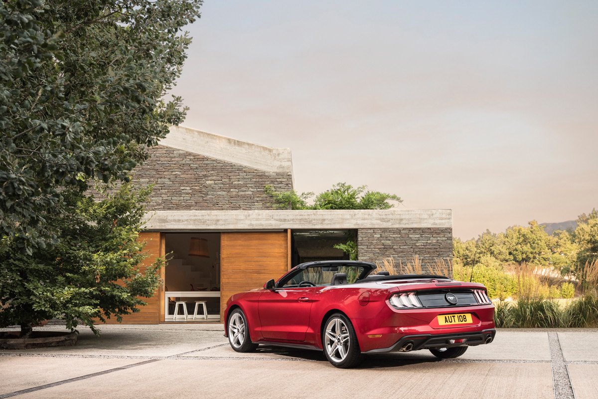Ford Mustang 2018, cambio de imagen y más potencia