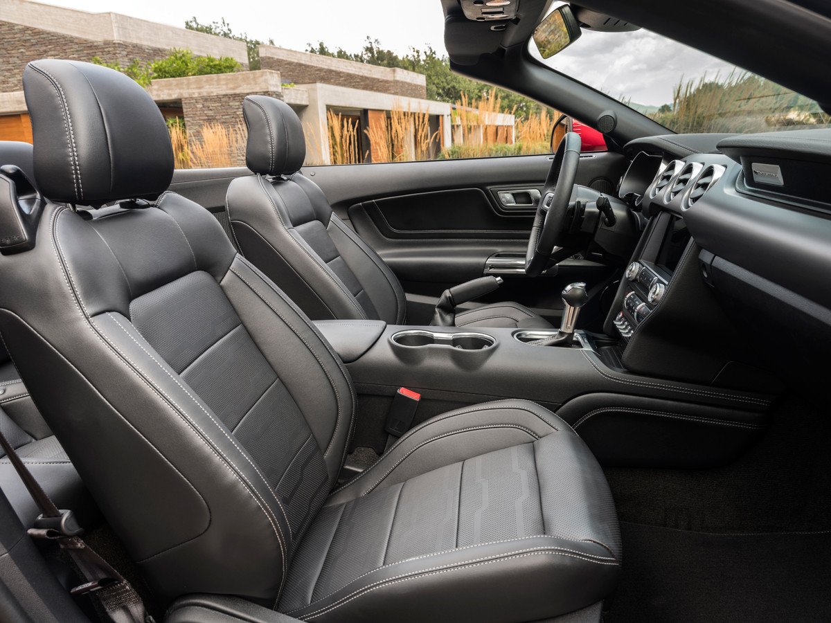 Ford Mustang 2018, cambio de imagen y más potencia