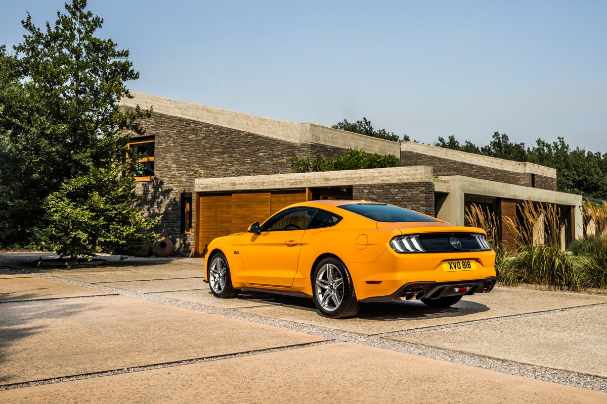 Ford Mustang 2018, cambio de imagen y más potencia