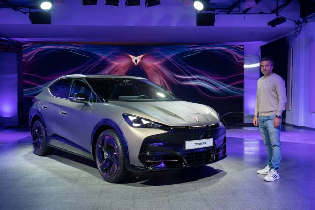 Ya nos hemos montado en el nuevo CUPRA Tavascan: te contamos todas sus curiosidades