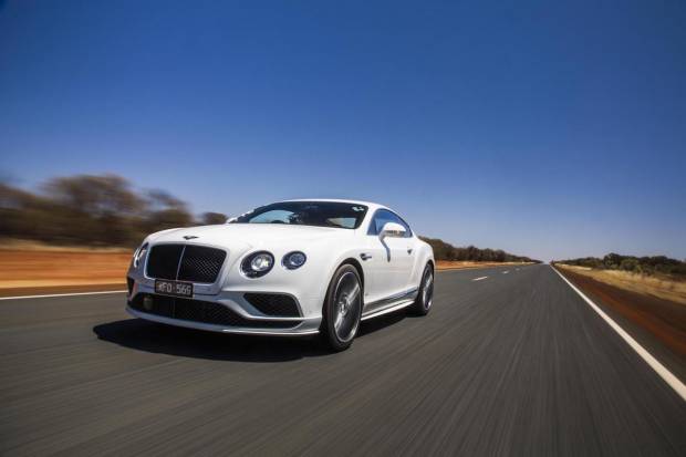 Video: Bentley Continental GT Speed a más de 300 km/h