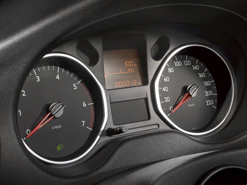 Prueba: Citroën C-Elysée, desde Vigo para todo el mundo
