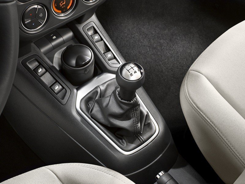 Prueba: Citroën C-Elysée, desde Vigo para todo el mundo