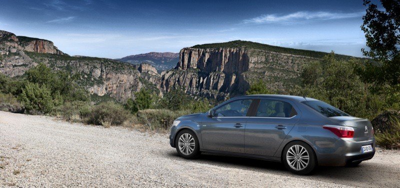 Prueba: Citroën C-Elysée, desde Vigo para todo el mundo