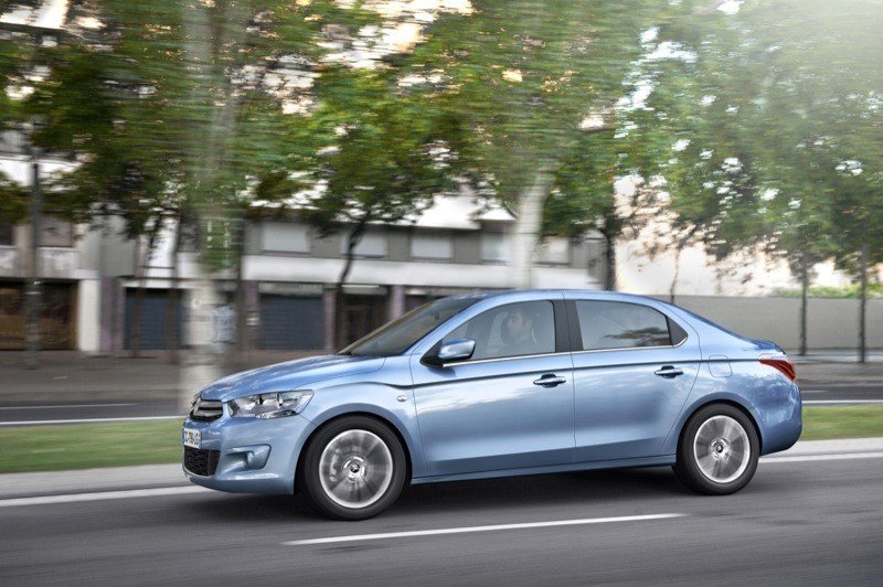 Prueba: Citroën C-Elysée, desde Vigo para todo el mundo