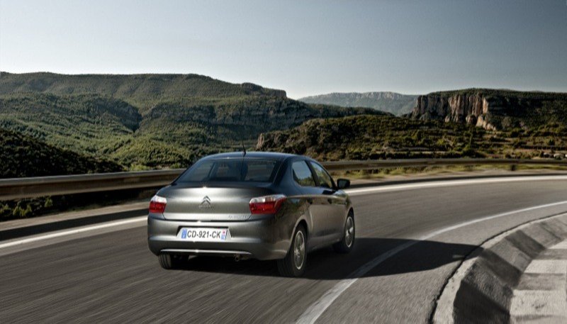 Prueba: Citroën C-Elysée, desde Vigo para todo el mundo