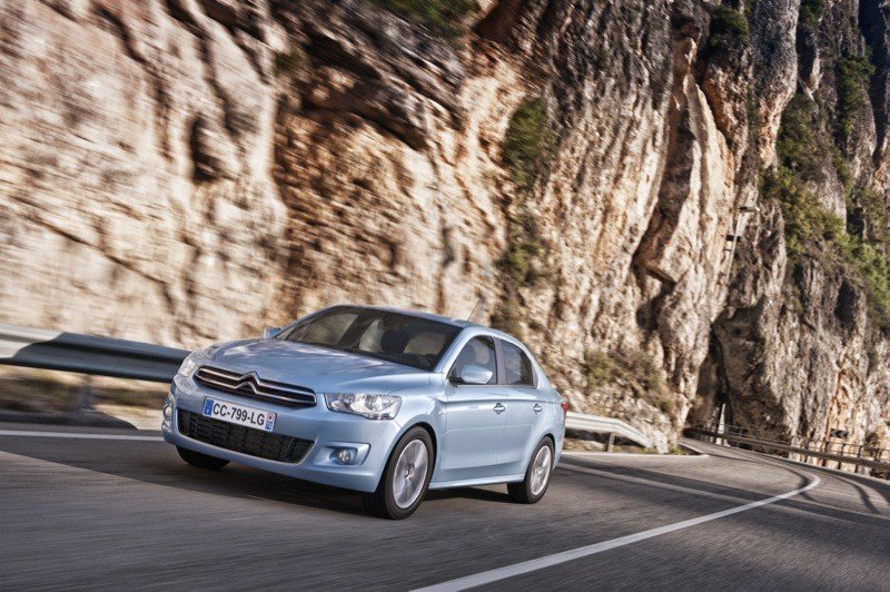 Prueba: Citroën C-Elysée, desde Vigo para todo el mundo