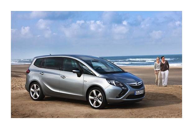 Opel Zafira Tourer: primeras fotos oficiales y vídeo del nuevo monovolumen de Opel