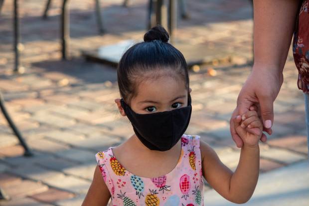 Vuelta al cole: recomendaciones para los niños sobre el uso de la mascarilla en el coche 