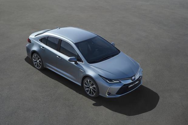Vuelve a España el Toyota Corolla Sedan y será híbrido