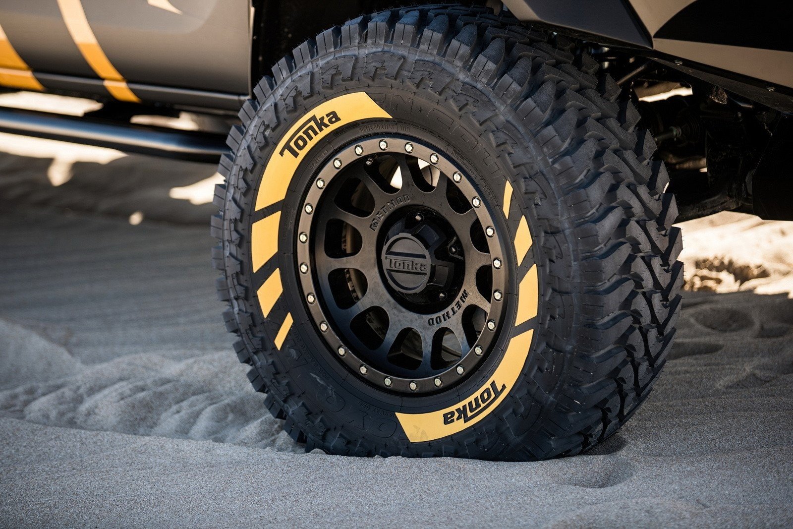 Toyota Hilux Tonka concept: el juguete de papá