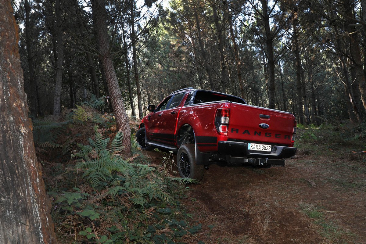 Prueba de las ediciones especiales del Ford Ranger: Wolftrak, Stormtrak y Raptor SE 