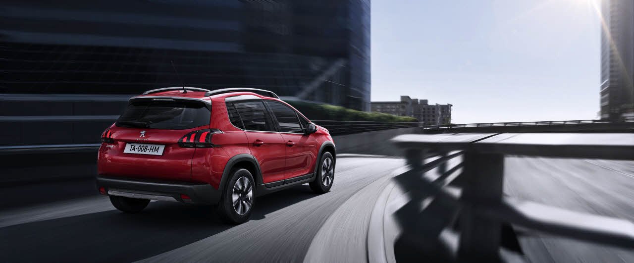 Nuevo Peugeot 2008 2016: cambios estéticos y versión GT Line