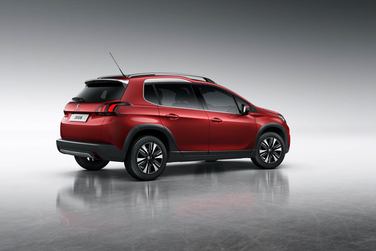 Nuevo Peugeot 2008 2016: cambios estéticos y versión GT Line