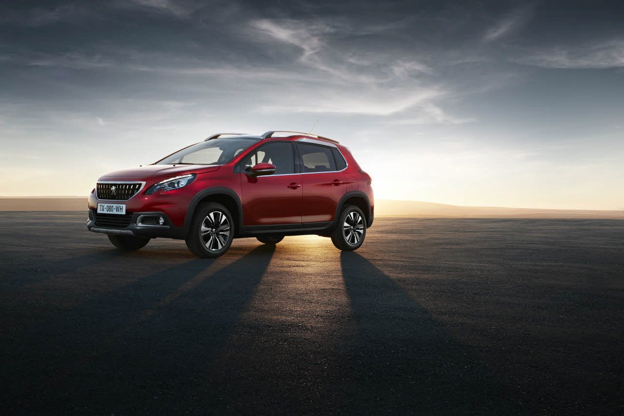 Nuevo Peugeot 2008 2016: cambios estéticos y versión GT Line