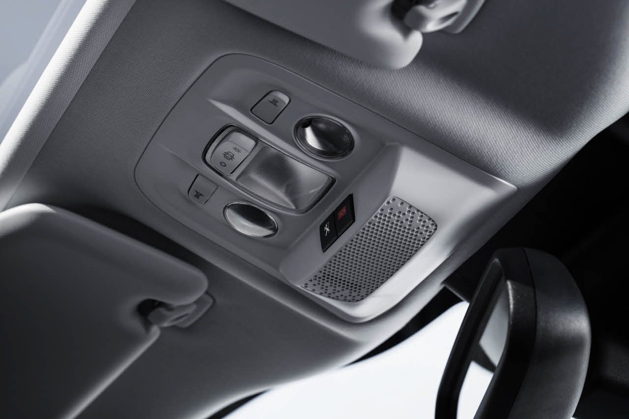 Nuevo Peugeot 2008 2016: cambios estéticos y versión GT Line