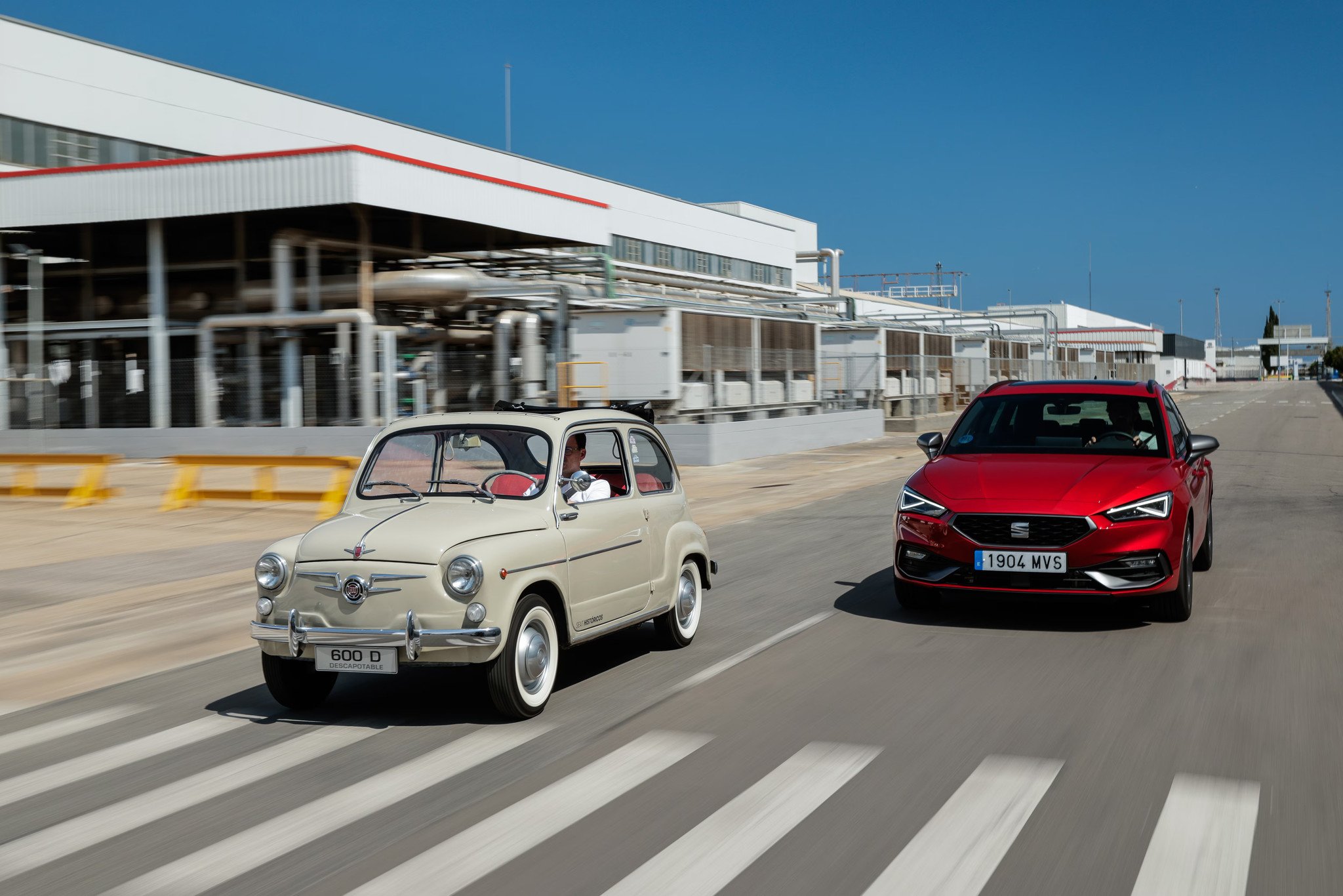 Seat 600 y León e-Hybrid