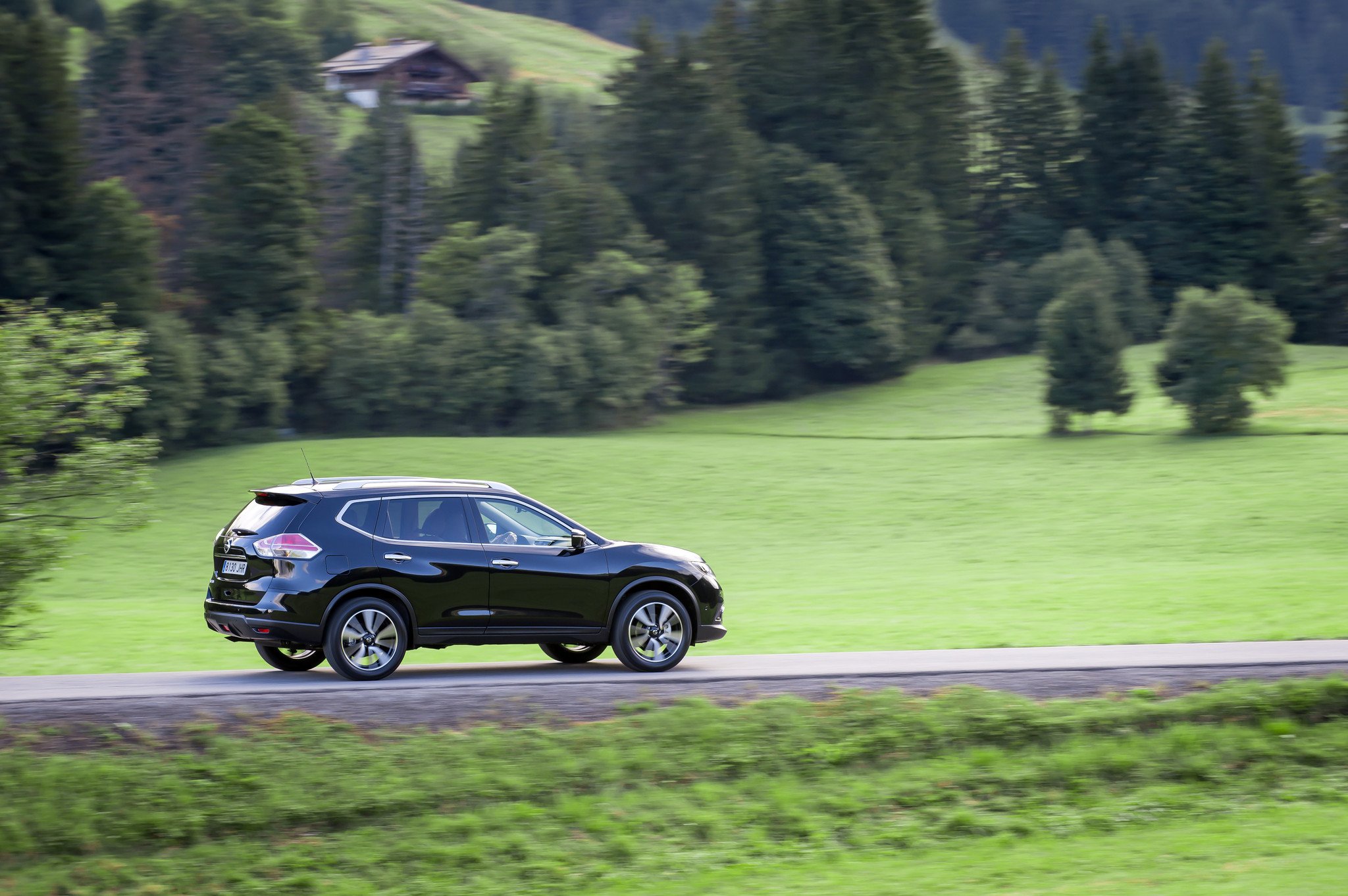 Prueba Nissan X-Trail: ¿Gasolina 1.6 DIG-T o Diésel 1.6 dCi 130 CV?