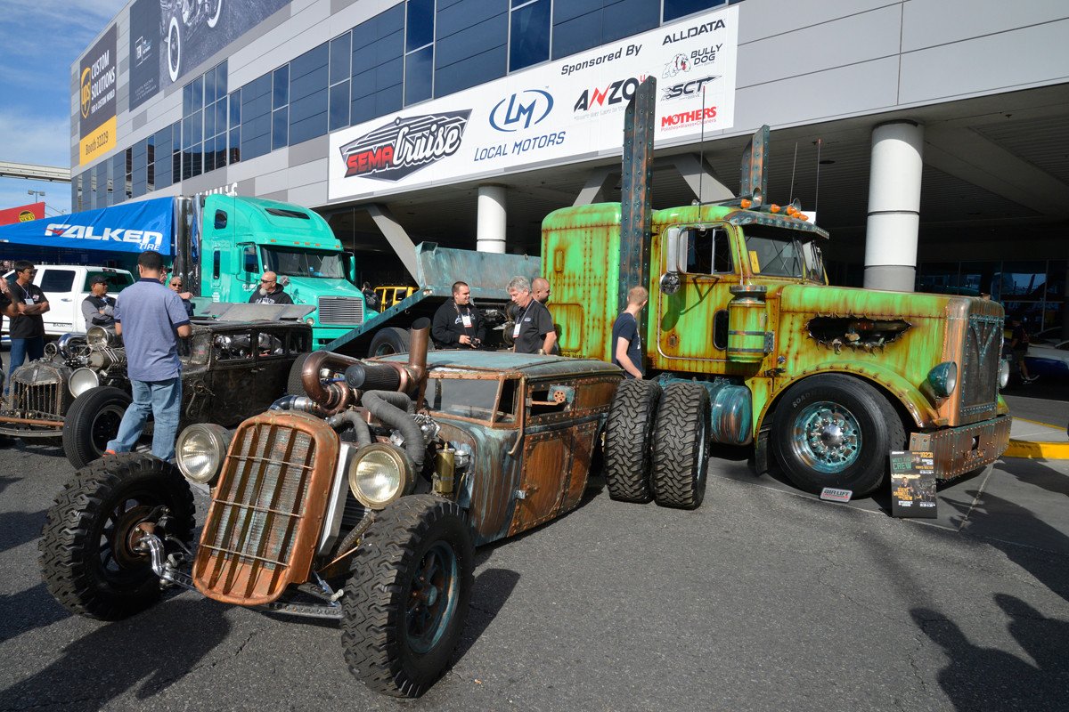 Los mejores coches del SEMA Show 2015