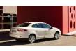 El Renault Fluence mejora su cara para 2013