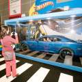 Un Chevrolet Camaro Hot Wheels a tamaño real