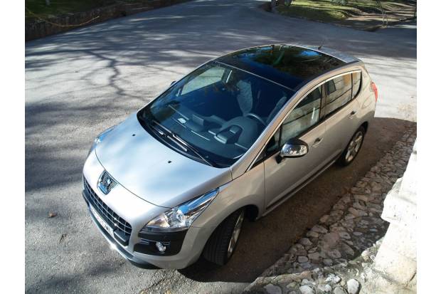 Postventa Peugeot: Nuevo servicio Luna Rápida