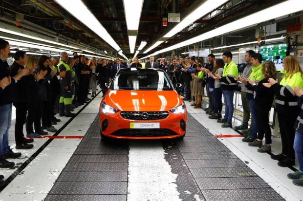 Comienza a fabricarse el Opel Corsa-e, conoce su gama y precios