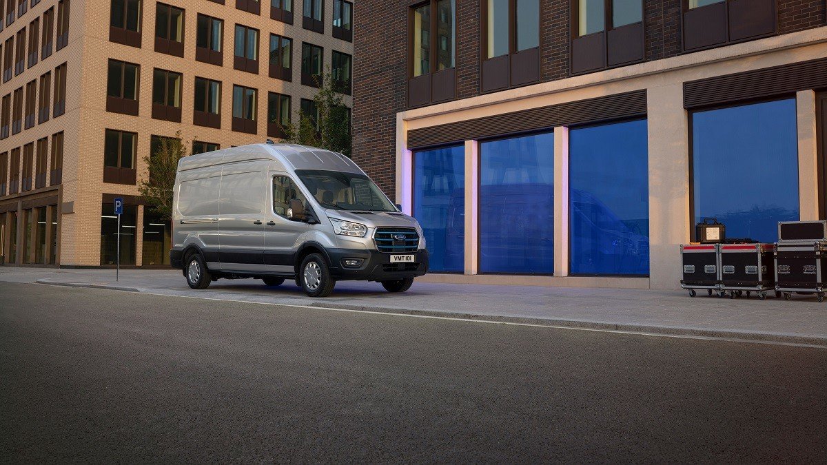 Ford E Transit: precios, motorizaciones y conectividad