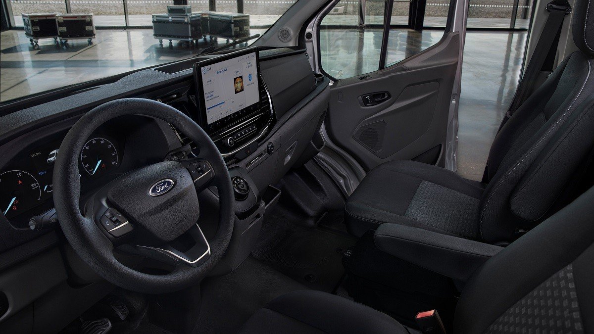 Ford E Transit: precios, motorizaciones y conectividad