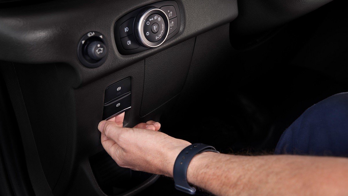 Ford E Transit: precios, motorizaciones y conectividad
