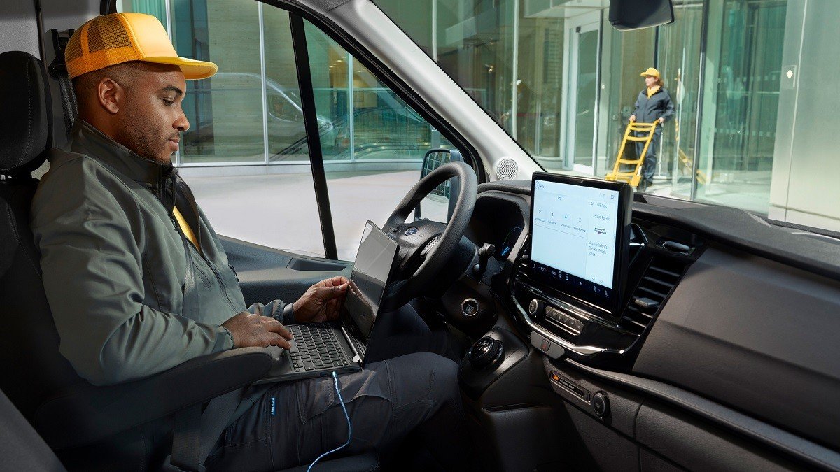 Ford E Transit: precios, motorizaciones y conectividad