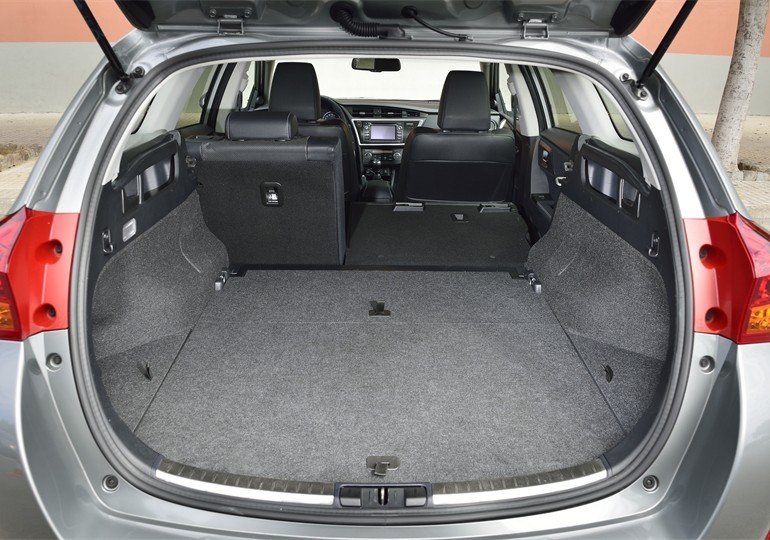 Prueba: Toyota Auris Touring Sports y Auris Hybrid Touring Sports
