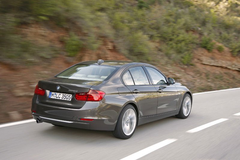BMW Serie 3 2012: nuevas fotos y fecha de lanzamiento