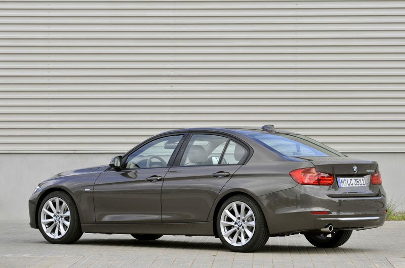 BMW Serie 3 2012: nuevas fotos y fecha de lanzamiento