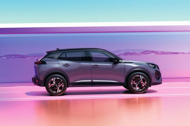 El Peugeot 2008 estrena mecánica híbrida ligera, con etiqueta Eco desde 27.740 euros