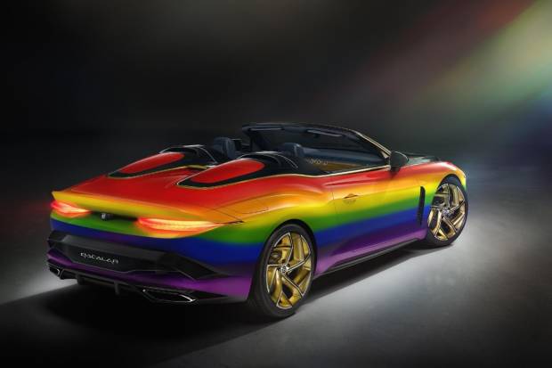 Bentley Mulliner Bacalar: un arcoiris por la esperanza