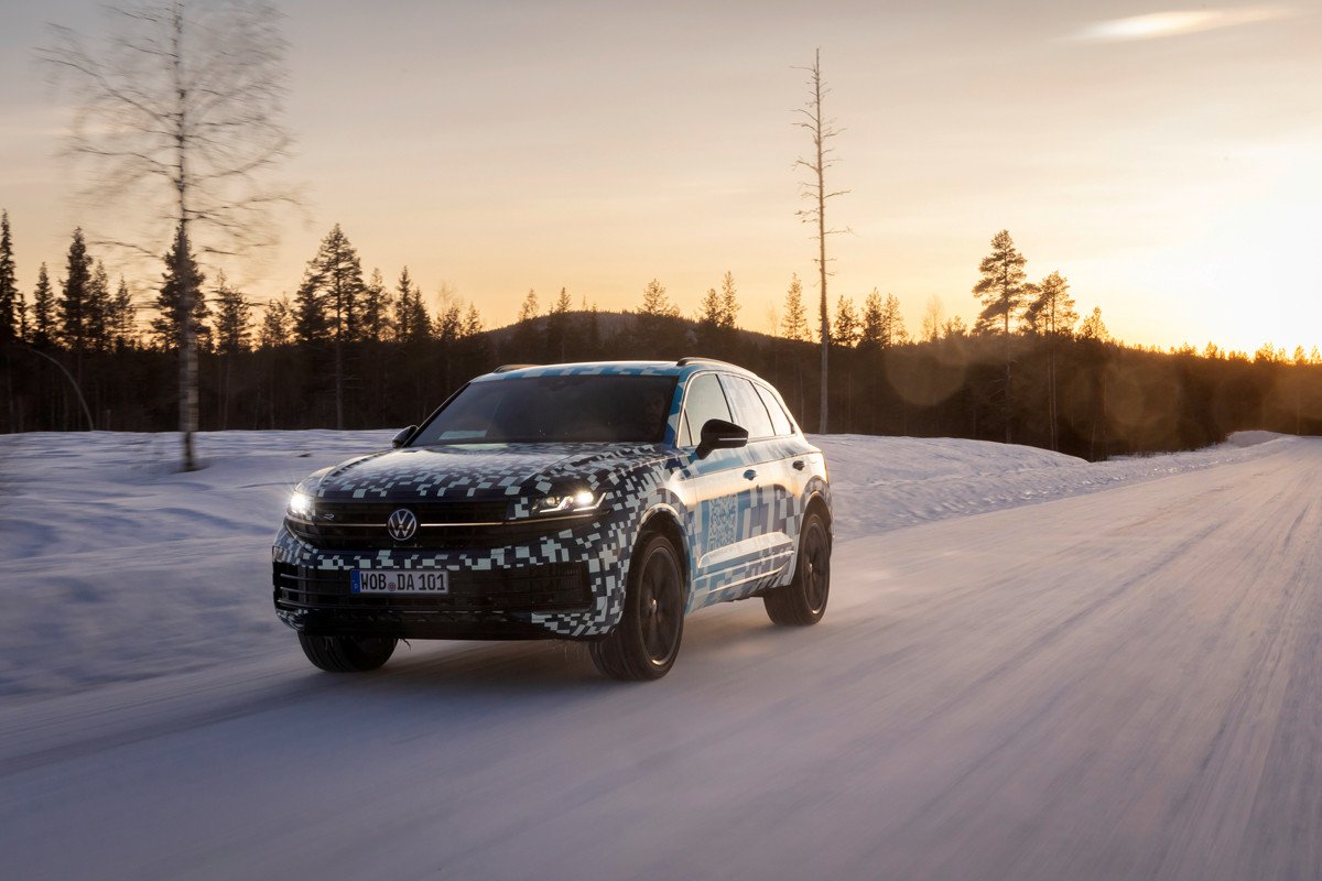 Primeras imágenes del próximo Volkswagen Touareg entre auroras boreales 
