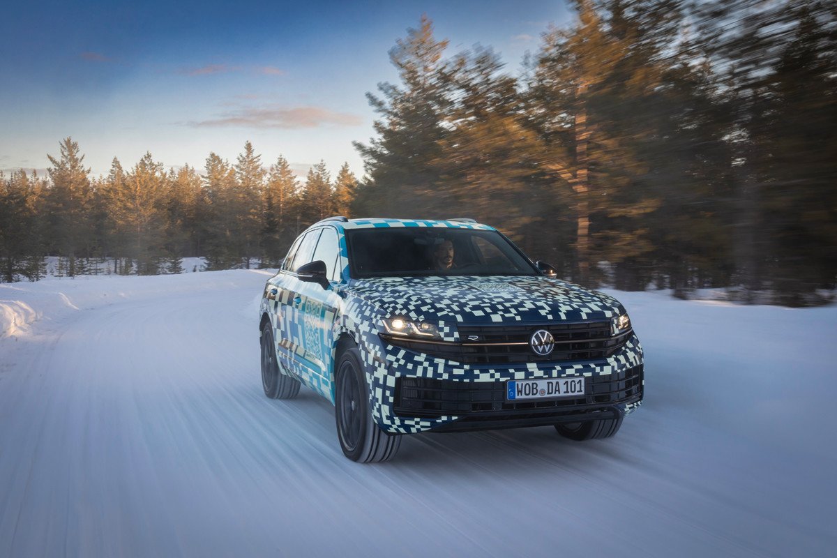 Primeras imágenes del próximo Volkswagen Touareg entre auroras boreales 