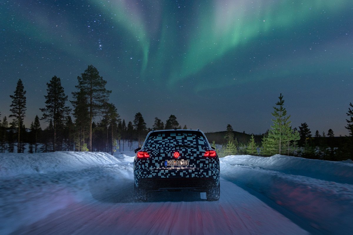 Primeras imágenes del próximo Volkswagen Touareg entre auroras boreales 