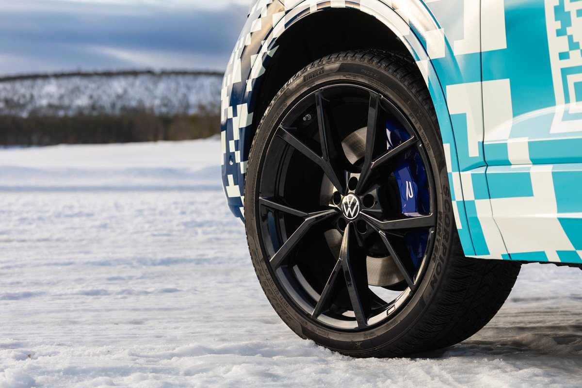 Primeras imágenes del próximo Volkswagen Touareg entre auroras boreales 