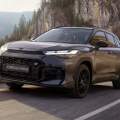 Toyota Corolla Cross 2025: más atractivo, estrena sistema 4x4 de 200 CV con etiqueta ECO