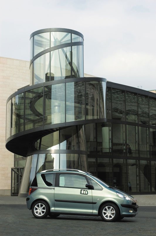Peugeot 1007: Me ofrecen un KM0, ¿lo compro?