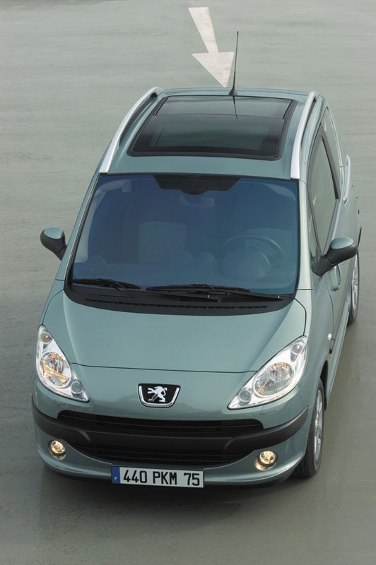Peugeot 1007: Me ofrecen un KM0, ¿lo compro?